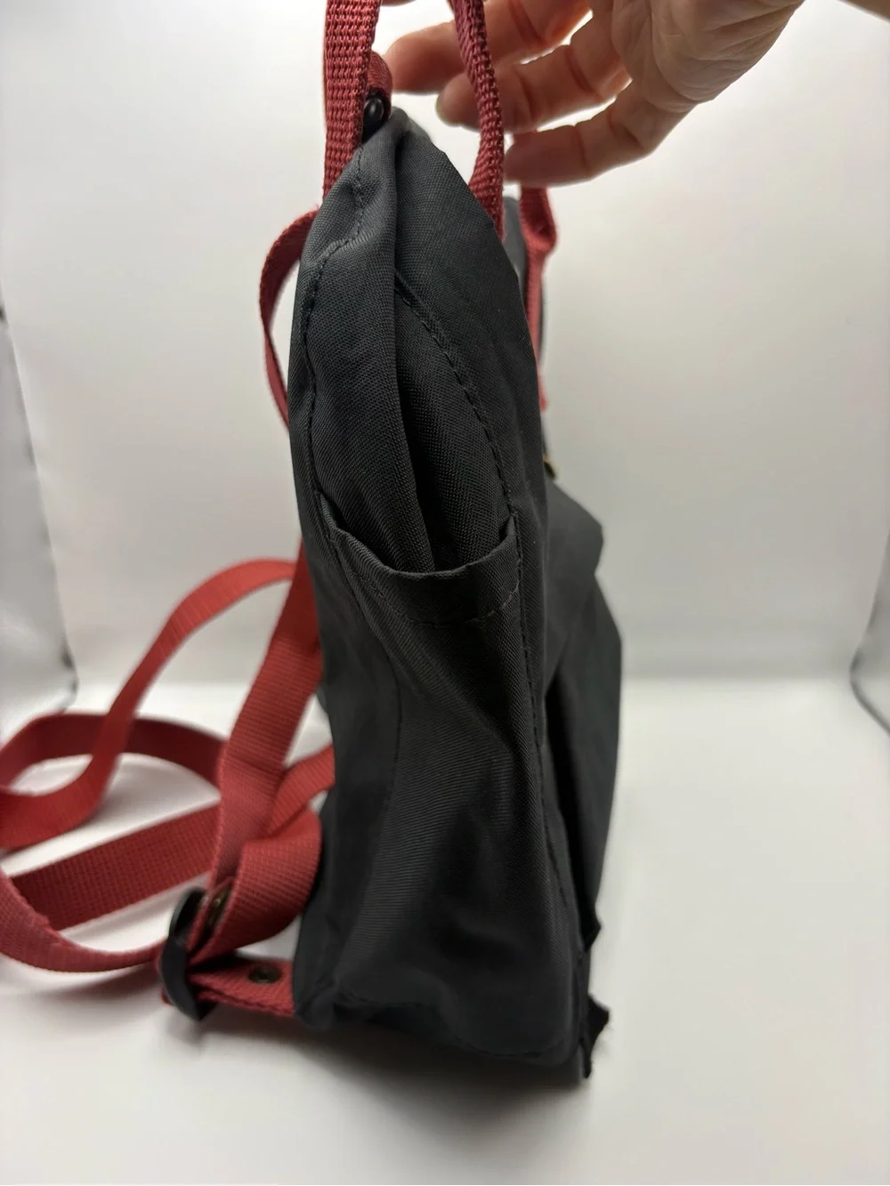 Fjallraven Kanken Mini Backpack Black Red Adjustable Straps & Pockets